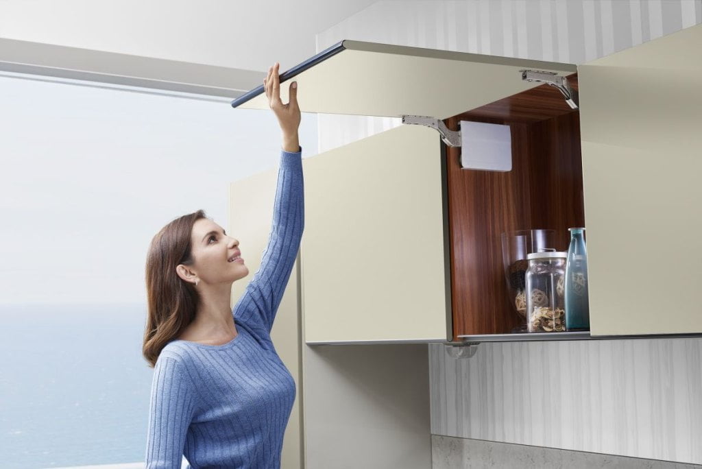 Amix podnośnik Top Stay -miesięcznik i portal informacyjny branży meblarskiej biznes.meble.pl