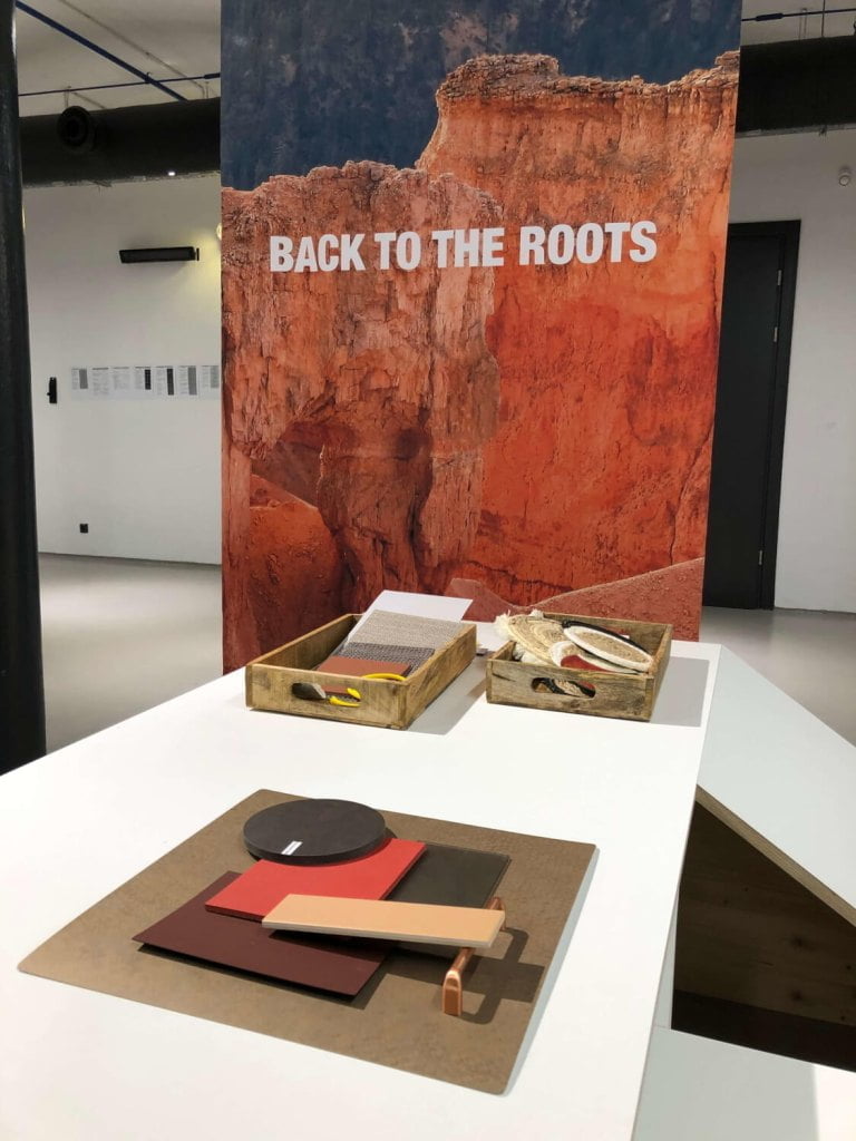 Firma Interprint na targach Meble Polska 2022, kreatywna formuła spotkań z designem: IP LAB - swoiste Laboratorium - miesięcznik i portal informacyjny branży meblarskiej biznes.meble.pl