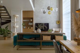 Dwupoziomowy apartament w Warszawie, proj. Balicka Design - część dzienna.