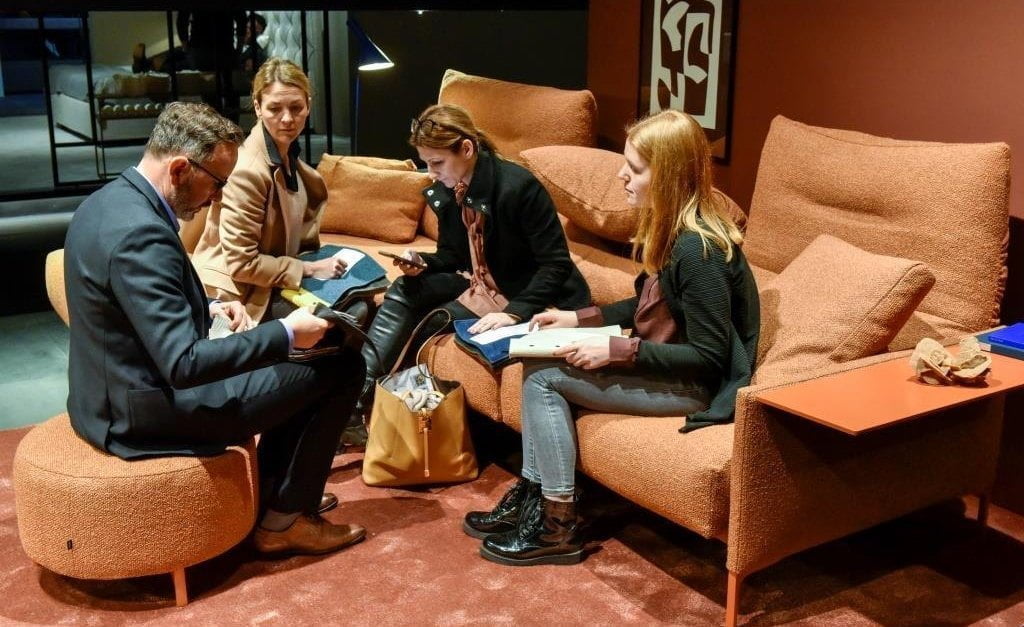 Jak na sprzedaż mebli w Niemczech wpłyną targi imm Spring Edition? Na zdjęciu stoisko marki Cor podczas targów imm cologne 2020.