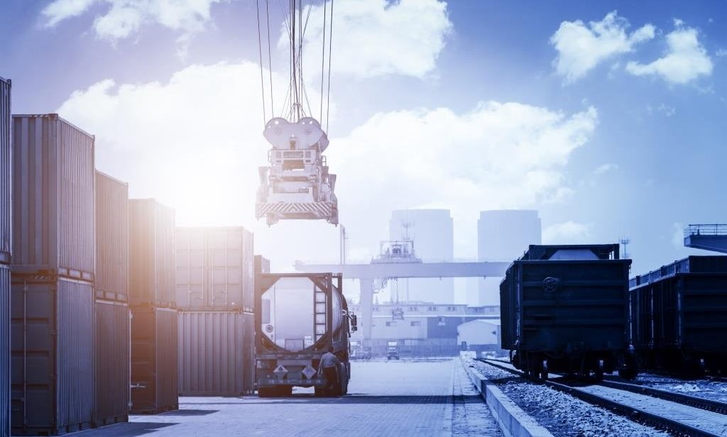 Łańcuchy dostaw w 2023 roku wciąż są pod presją.