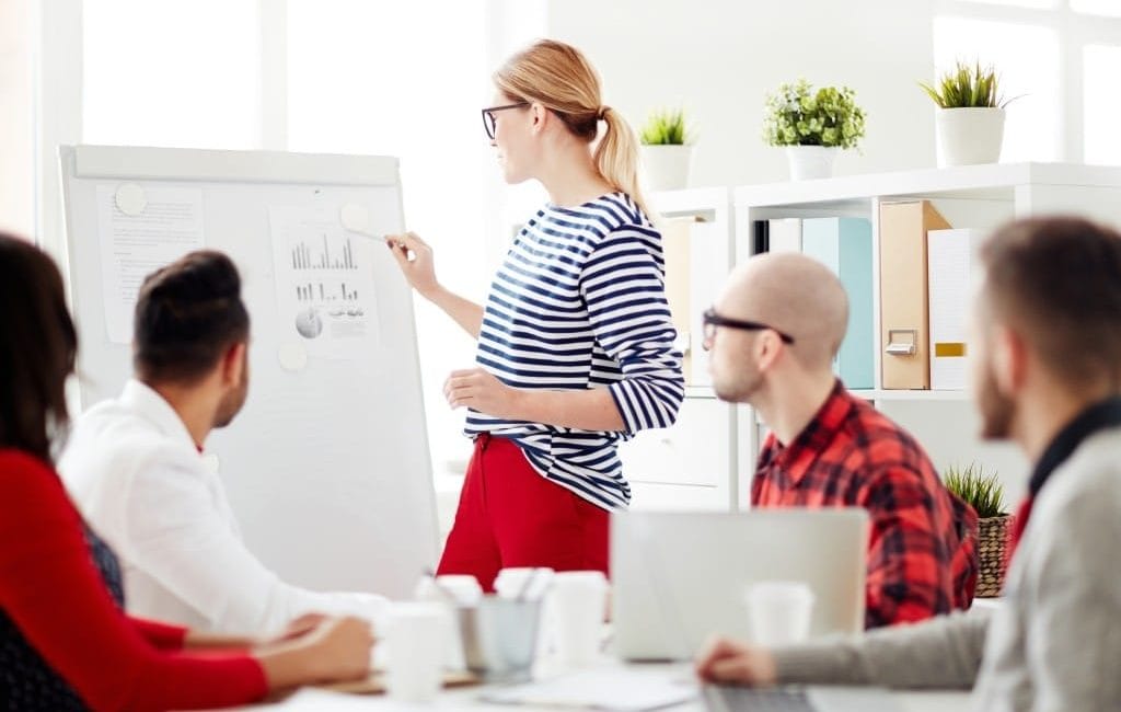 Seminarium dla pracowników. Zdjęcie ilustracyjne.