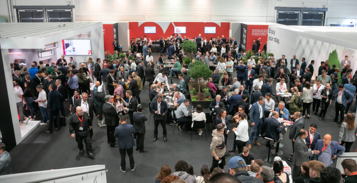 Hafele - stoisko na targach Interzum 2023 - miesięcznik i portal informacyjny branży meblarskiej biznes.meble.pl