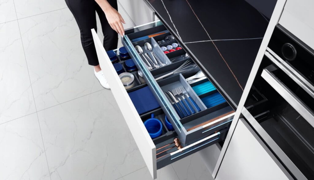 AMIX-SB-HD-3D-miesiecznik-i-portal-informacyjny-branzy-meblarskiej-biznes-meble-pl