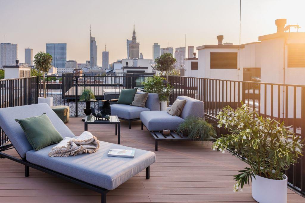 Penthouse z widokiem na Warszawę przy ul. Foksal 13/15.