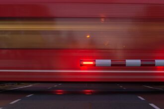 Wyhamowanie w sprzedaży mebli.