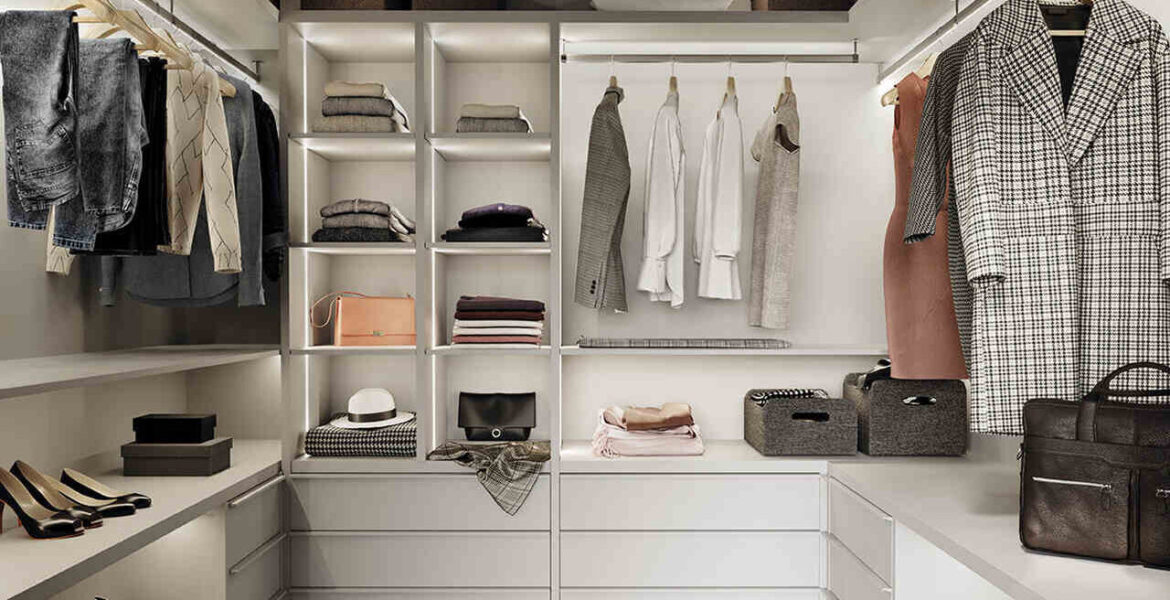 Loox5 LED firmy Häfele w białej garderobie