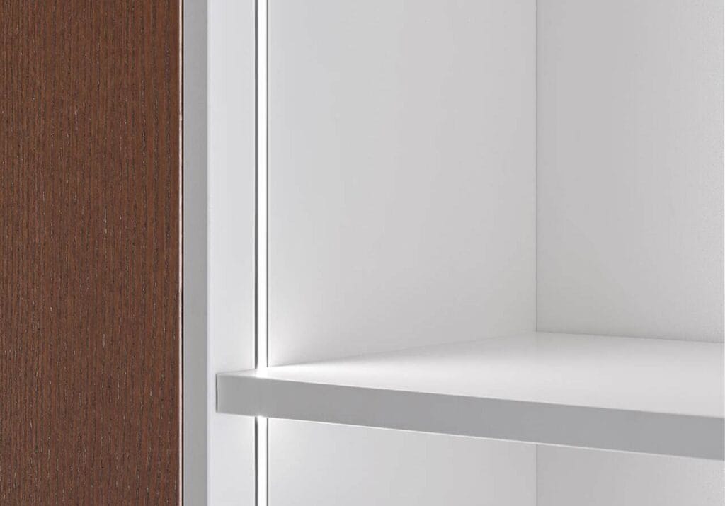 Oferowany przez RARO profil oświetleniowy myRIFT to produkt z kolekcji Black Line.