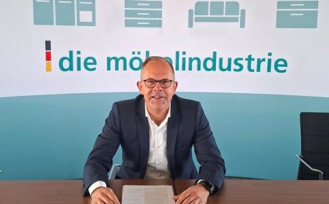 Najnowsze dane dotyczące przemysłu meblarskiego w Niemczech przedstawił Jan Kurth, dyrektor generalny Stowarzyszenia Niemieckiego Przemysłu Meblarskiego.