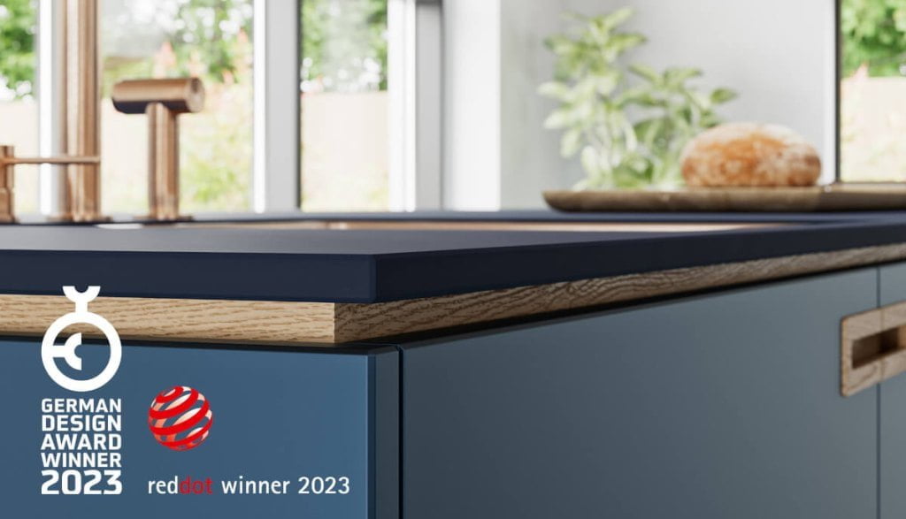 Red Dot Award dla RAUVISIO crystal deep w kategorii Product Design: Materials and Surfaces - powierzchnie meblowe Rehau