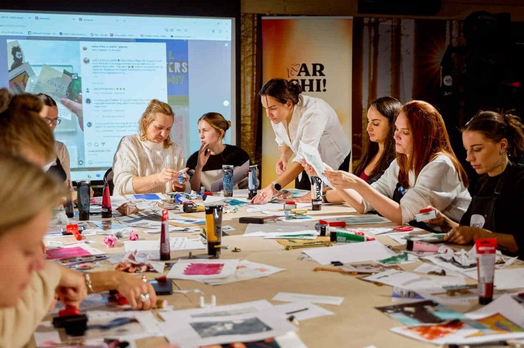 Nomet, jako jeden z partnerów wydarzenia, zorganizował zajęcia z gelprintingu, techniki druku żelowego, pozwalającej tworzyć unikalne wzory i faktury. Fot. Stan Zajączkowski.