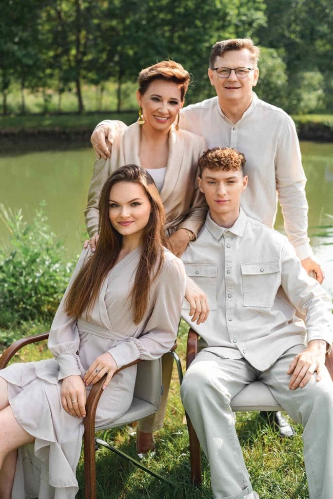 Bożena i Tomasz Datczuk wraz z dziećmi - Aleksandrą i Piotrem.