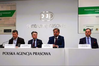 konferencja prasowa organizacji branżowych na temat zasad sprzedaży drewna