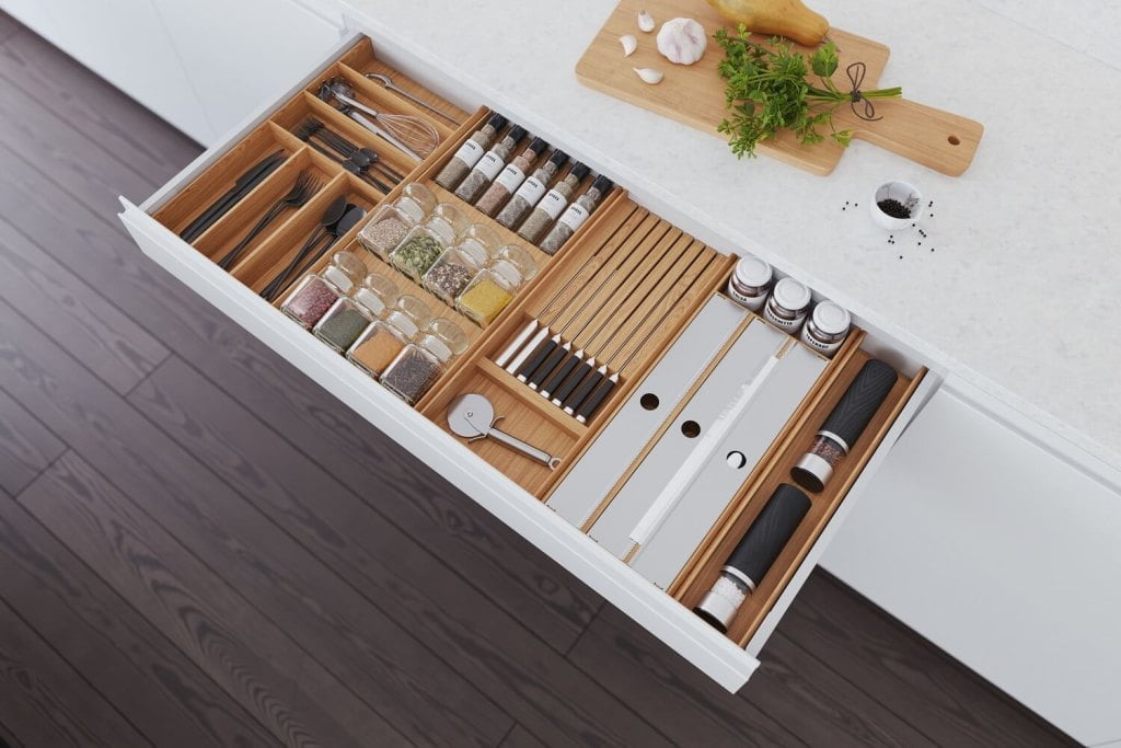 Rejs - Swojskie Smaki - szuflady w kuchni - włady