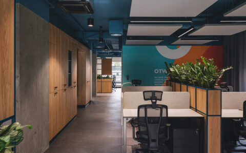 Wnętrza siedziby SOLANO GROUP, proj. AKA Studio. Fot. Hanna Połczyńska / Kroniki.