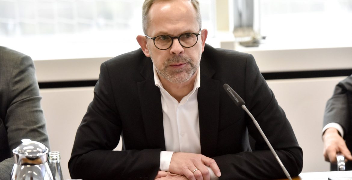 Słabnie popyt na meble na rynku niemieckim mówi Jan Kurth, dyrektor generalny Stowarzyszenia Niemieckiego Przemysłu Meblarskiego.