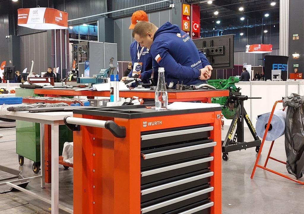 SkillsPoland_Wurth Polska_miesiecznik i portal BIZNES.meble.pl