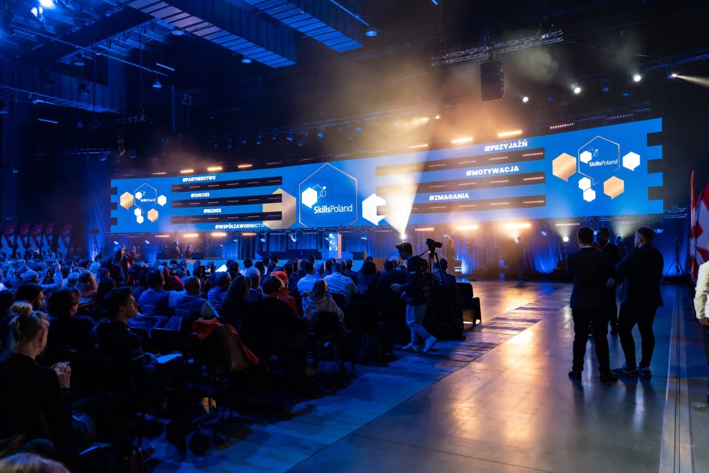 SkillsPoland_miesiecznik i portal biznes.meble.pl