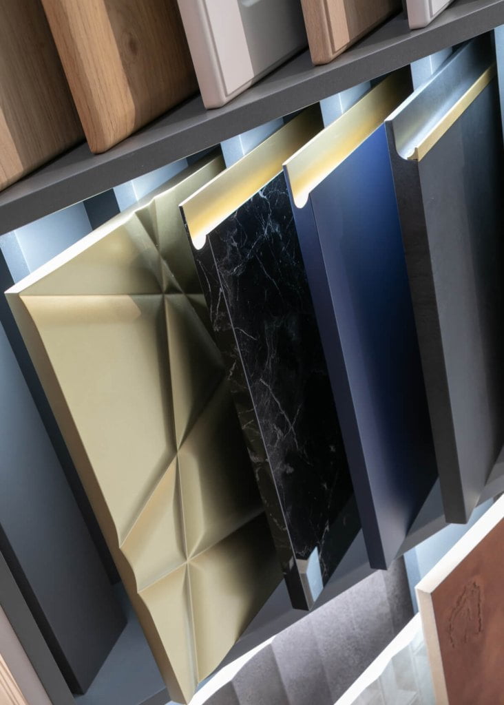 Proform i Lumatech - stoisko targowe Warsaw Home & Contract 2023 - złote uchywty