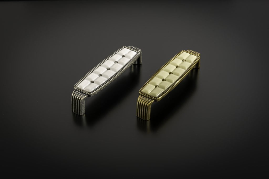 AMIX - uchwyty porcelanowe DSC 6517 UP025 - miesięcznik i portal informacyjny branży meblarskiej biznes.meble.pl