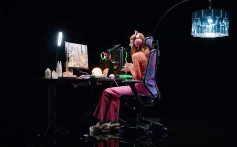 Fotel IKEA stworzony specjalnie dla graczy. Miesięcznik i portal branży meblarskiej BIZNES.meble.pl.