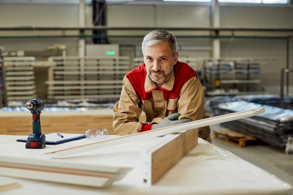 Produkcja mebli w 2023 roku, prognozy dla branży meblarskiej.