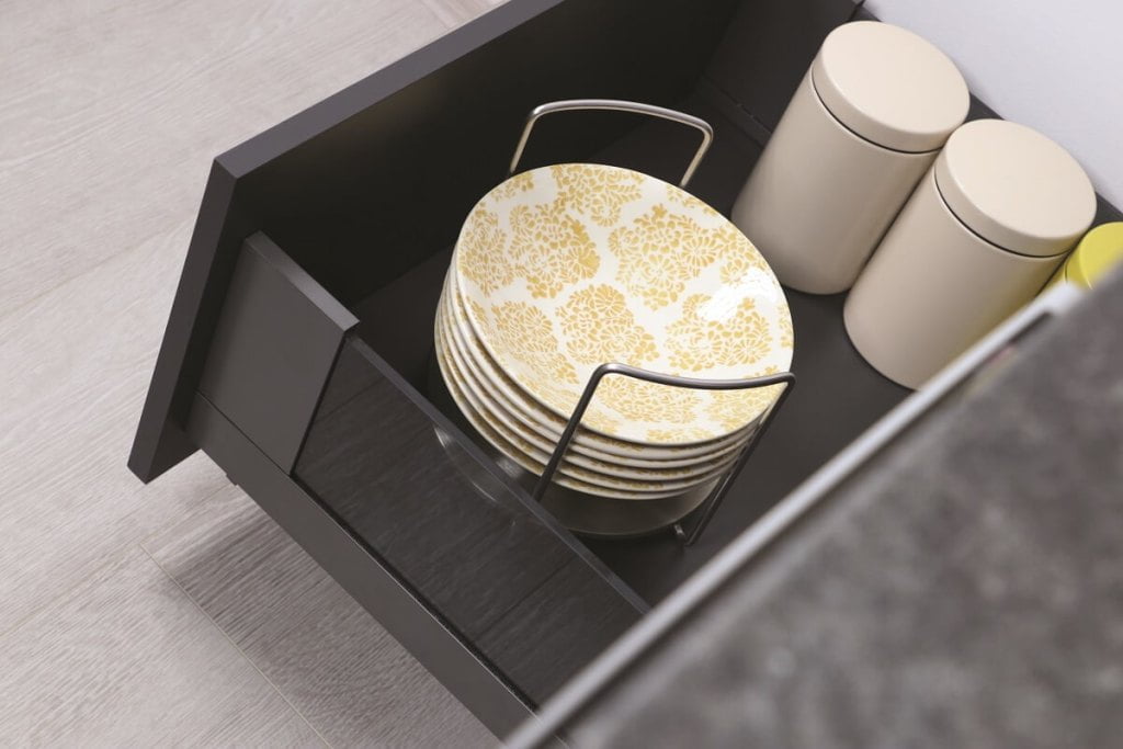 REJS szuflada z bokiem szklanym i wkład na talerze