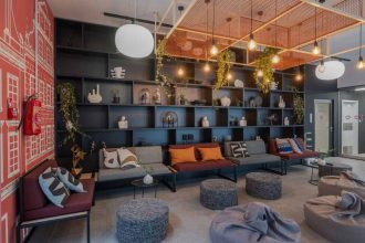 II miejsce w konkursie Wnętrze Roku 2024 Woodeco - autorka: Anita Leydo we współpracy z Kuryłowicz Associates Sp. z o.o. i z M. Tomaszewska.