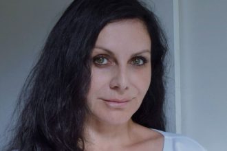 Aleksandra Laudańska, trendwatcherka autorka bloga agefree.blog, propagatorka koncepcji życia wolnego od metryki, idei smart aging oraz edukacji do długowieczności.