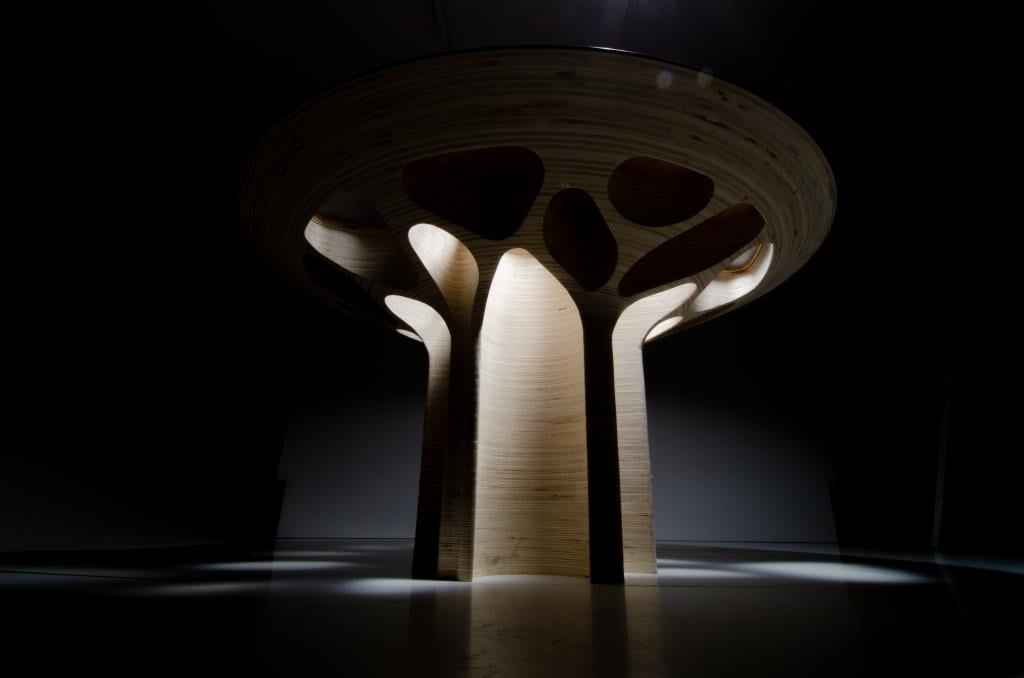 Stół „Caldera”.