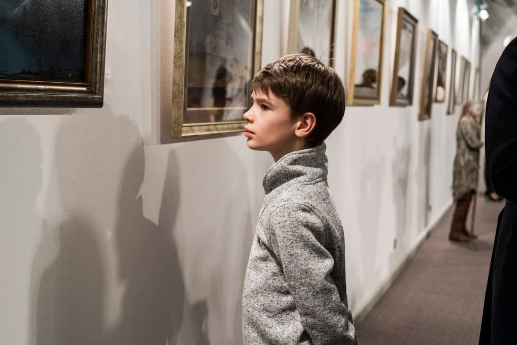 Do galerii zagląda też młode pokolenie.