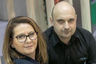Edyta Świątek, dyrektor sprzedaży i Hubert Świątek, dyrektor generalny Lech Modern Fabrics.