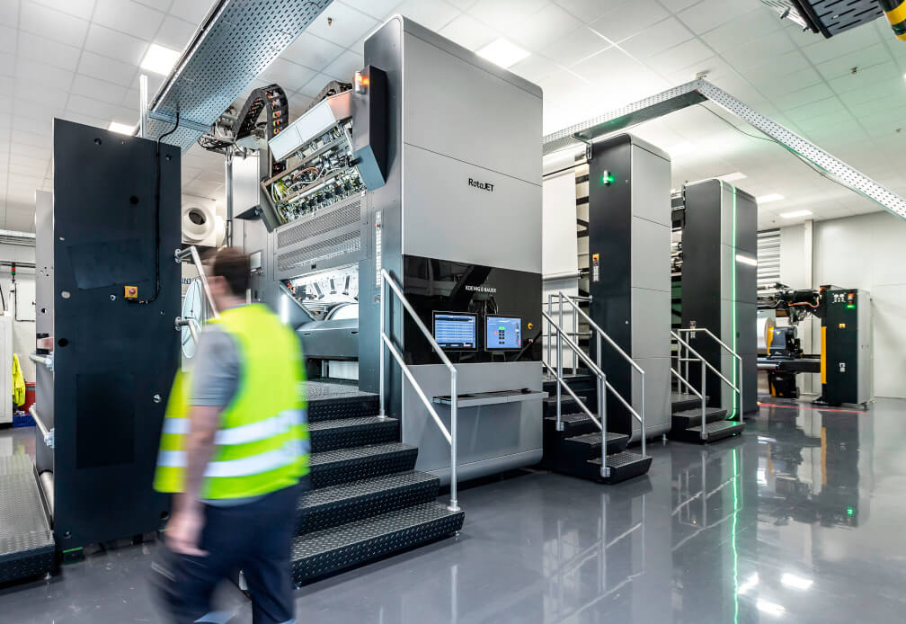 Według prognoz GUS już za 30 lat w Polsce będzie brakowało 10 mln pracowników. Już za trzy dekady co trzeci Polak będzie miał 65 lub więcej lat.