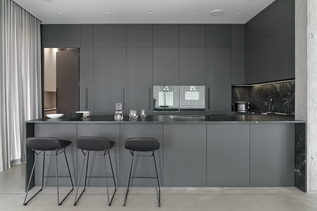 Kuchnia marki ZAJC została wykonana na wymiar i zharmonizowana estetycznie z aranżacją wnętrza domu.