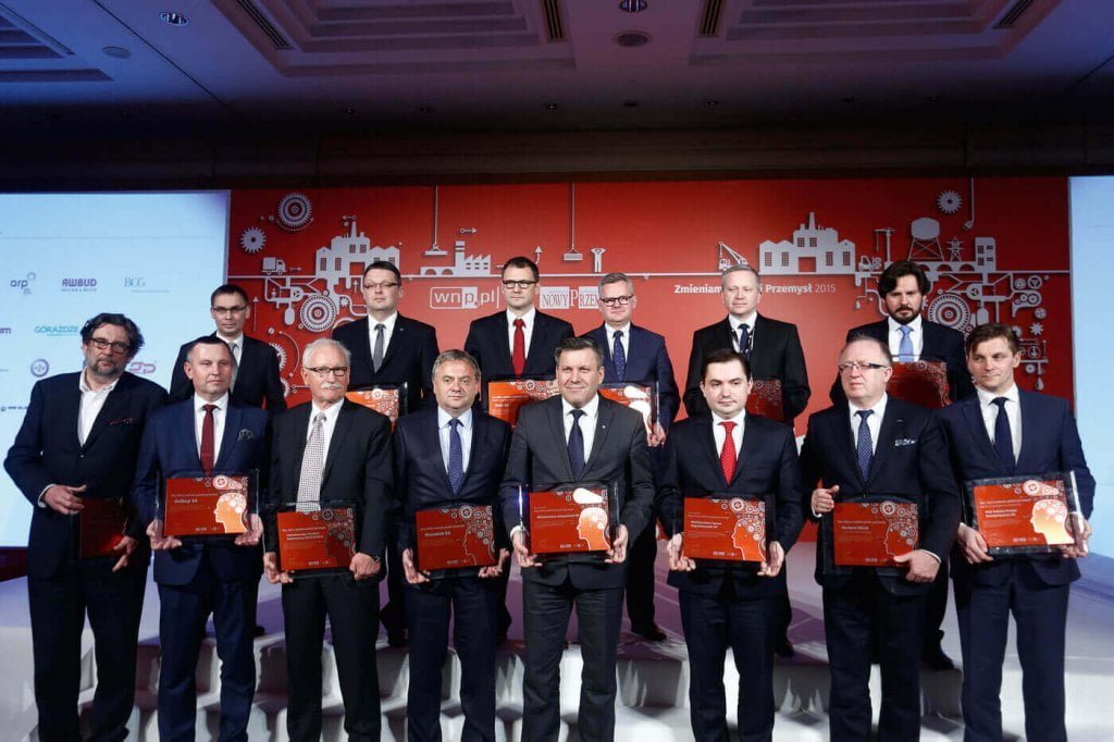 Laureaci konkursu „Ten, który zmienia polski przemysł” (Piotr Voelkel – pierwszy z lewej), 2015 r.