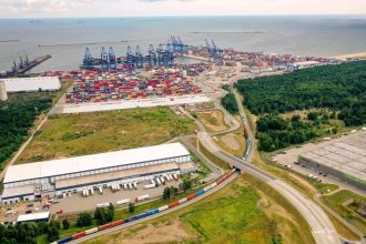 drewno w portach - Port w Gdańsku.