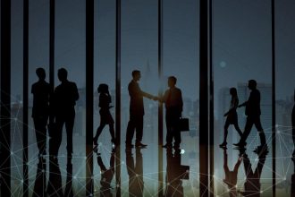 Rekrutacje i podwyżki w 2023 roku.