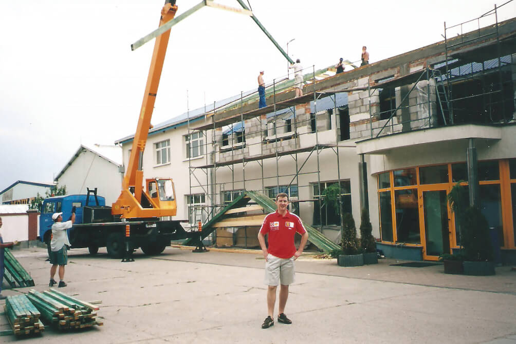 Remont budynków biurowych Stolpłytu. Syn Leszka Wójcika – Piotr, 2002 r.