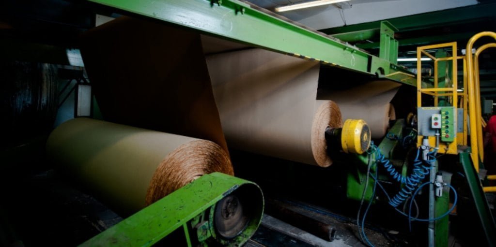 Produkcja tektury meblarskiej w zakładzie TOP SA