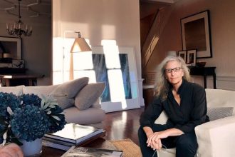 Znana amerykańska fotografka Annie Leibovitz, przygotuje reportaż dla IKEA, fotografując ludzi na całym świecie.