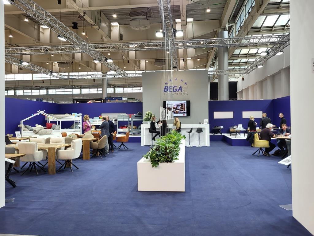 Stoisko firmy Bega Gruppe na targach Meble Polska 2023, Poznań.