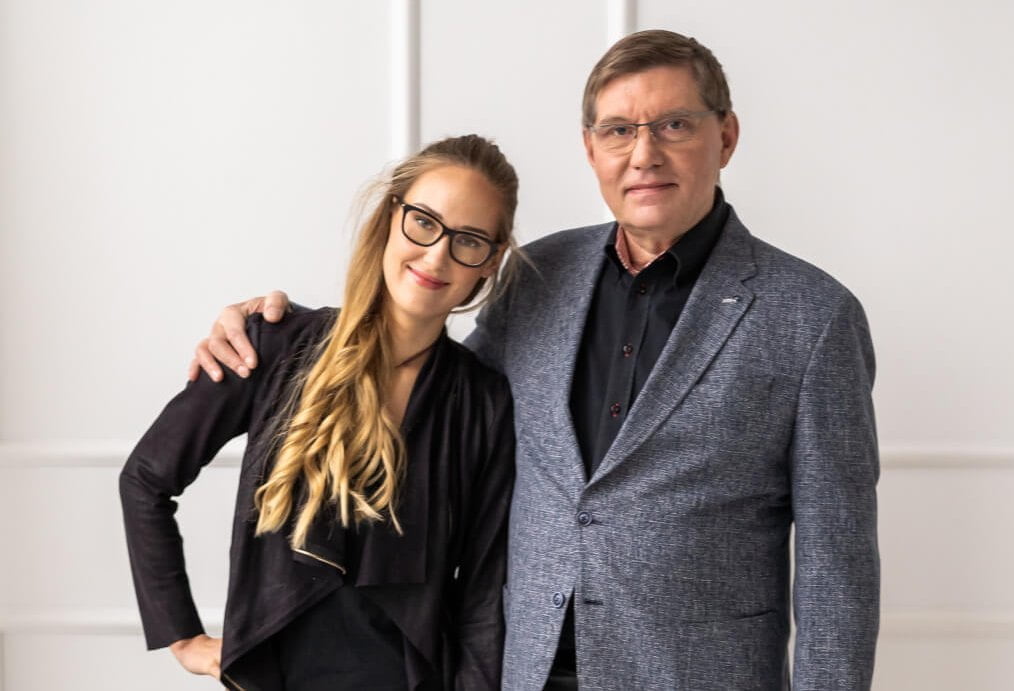 Jacek Kozłowski, prezes i założyciel marki Komandor oraz Rita Emilia Kozłowska, Dyrektor Operacyjny i sukcesorka marki Komandor.