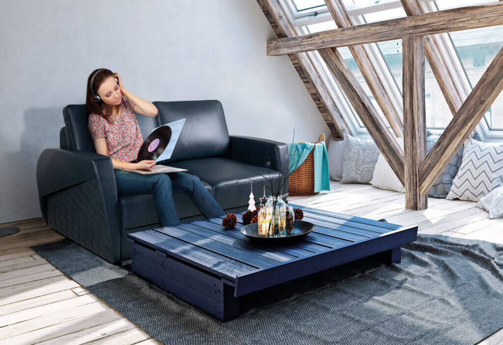 Kolekcja „Bardi” Meblomak łączy komfort i funkcjonalność. Innowacyjny mechanizm „Long-3” umożliwia uzyskanie dużej i wygodnej powierzchni do leżenia przy niewielkich wymiarach zewnętrznych modelu.