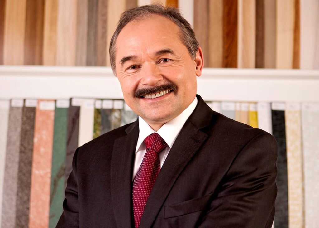 Mirosław Wolski, prezes Zarządu firmy Schattdecor.