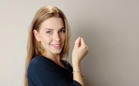 Monika Koza, architektka wnętrz, autorka podcastu Todobrewnętrze.pl.