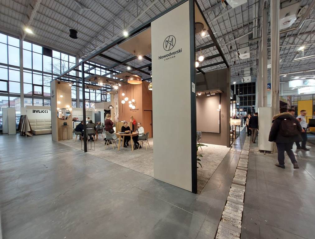 Stoisko firmy Novodworski na targach Meble Polska 2023, Poznań.