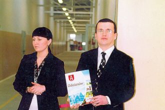 Otwarcie hal produkcyjnych Deftrans w Odolanowie – Edyta i Tomasz Defratykowie, 2006 r.
