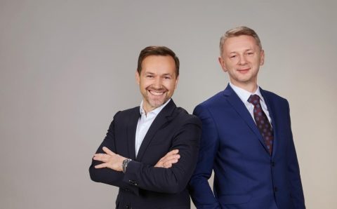 O problemach branży meblarskiej mówią Robert Bieńkowski i Krzysztof Zadrożny, właściciele firmy Zadrożni.