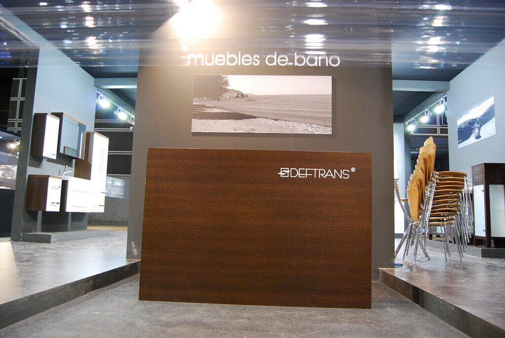 Stoisko firmy Deftrans na targach w Walencji, luty 2009 r.