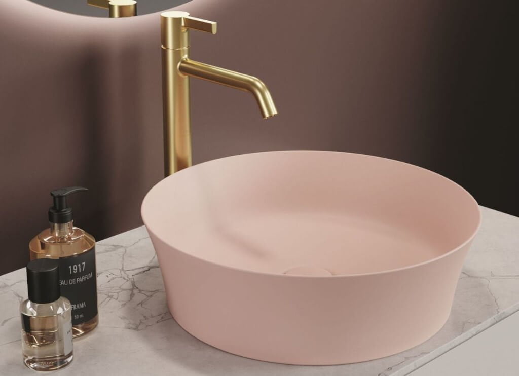 „Conca” to kompleksowa oferta umywalek firmy Ideal Standard oraz szafek podumywalkowych o eleganckim i minimalistycznym wyglądzie.